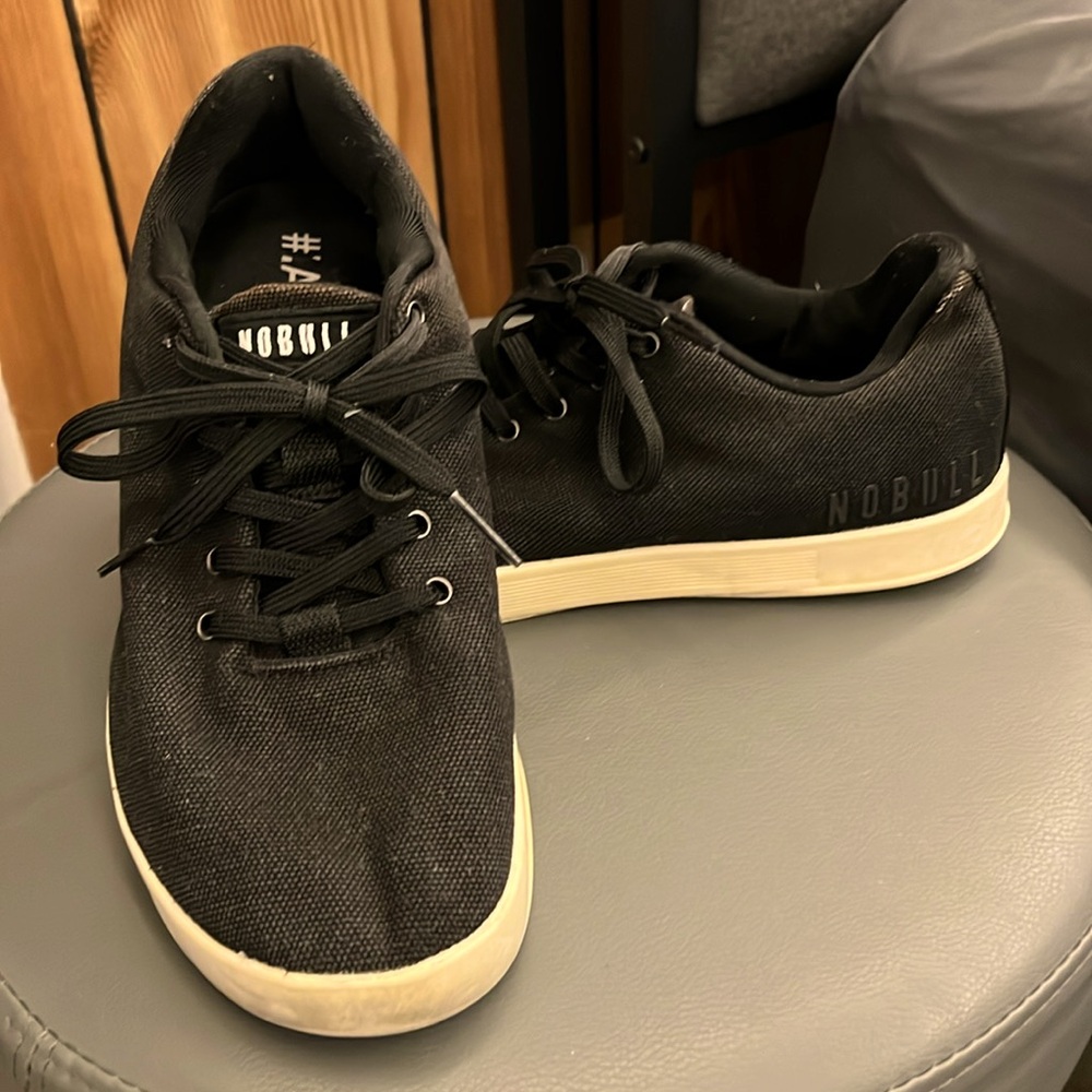 Used NOBULL CrossFit Shoe size 9